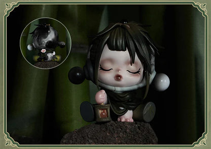ShadowPull™ Mystery Figure Box