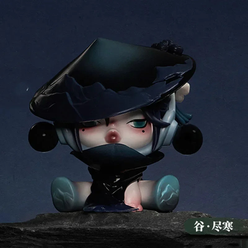 ShadowPull™ Mystery Figure Box