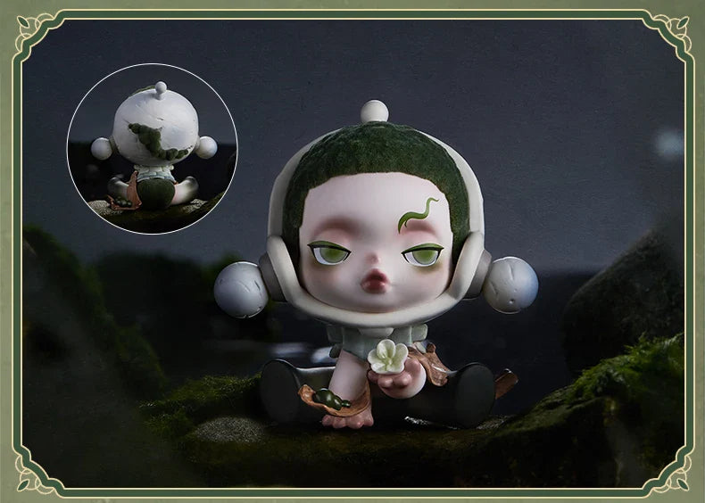 ShadowPull™ Mystery Figure Box