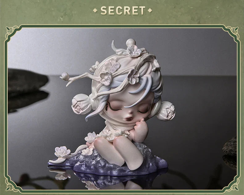 ShadowPull™ Mystery Figure Box